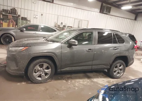 2024 Toyota Rav4 Xle из США, поврежденный, VIN 2T3W1RFV8RW314759